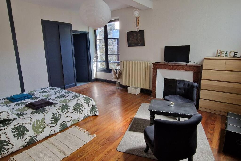 Chambre Dans Maison De Ville - 2 Personnes オロロン・サント・マリー エクステリア 写真